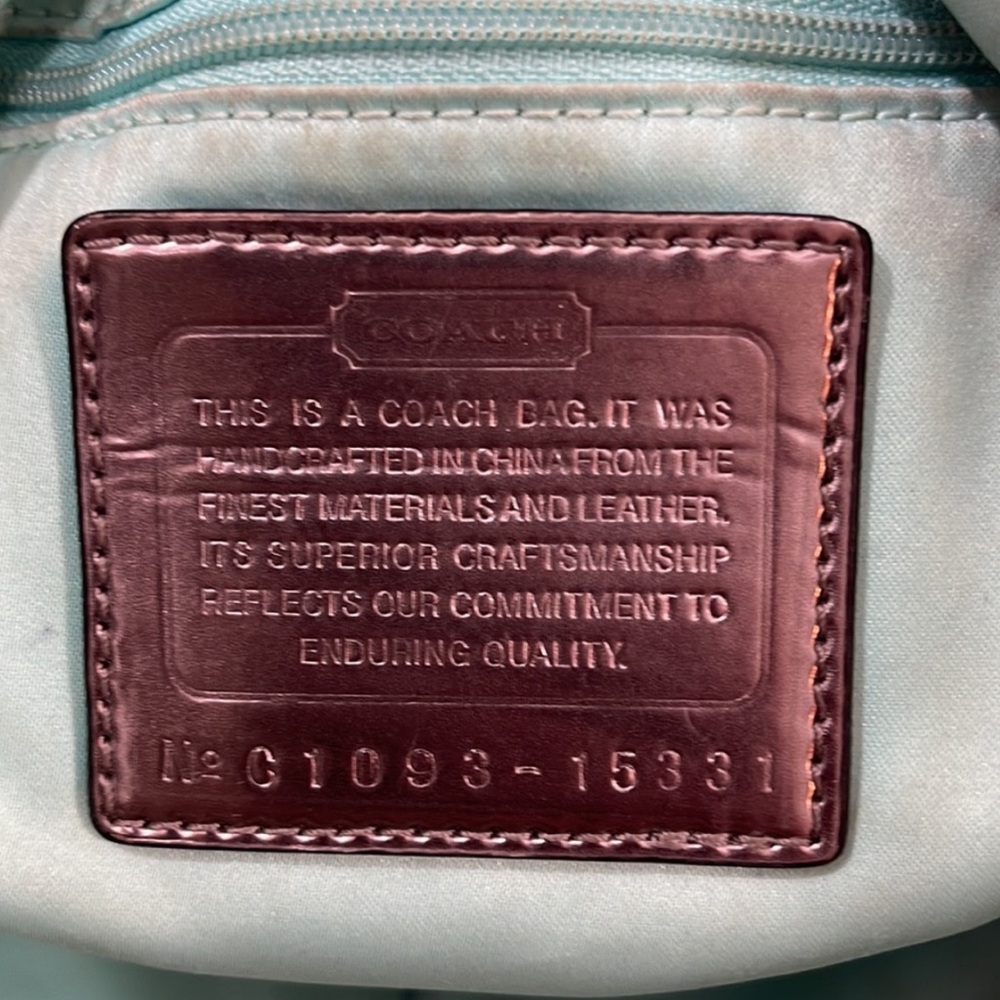 Lost in the 🔥 Coach Poppy Op Art Signature Tote - Picture 10 of 12